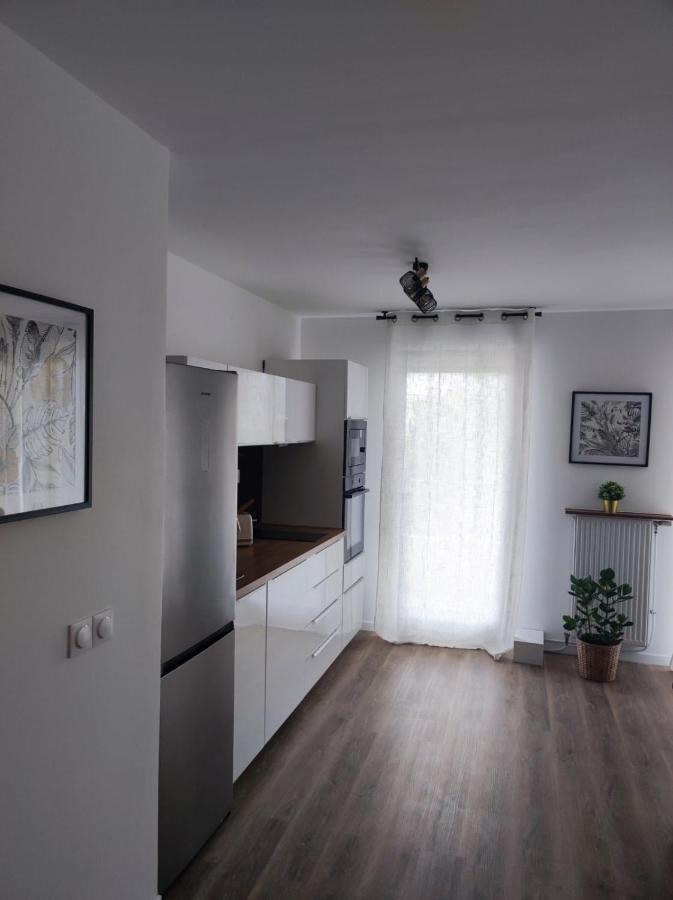 Proche De Paris T3 Tout Confort Courcouronnes Экстерьер фото